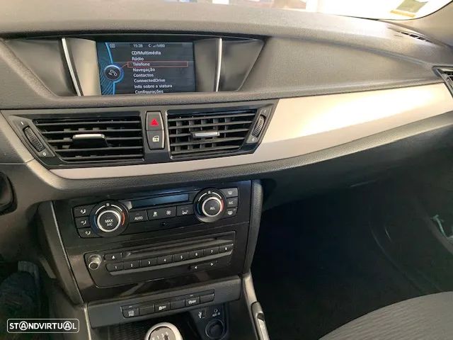 BMW X1 18 d sDrive - 7