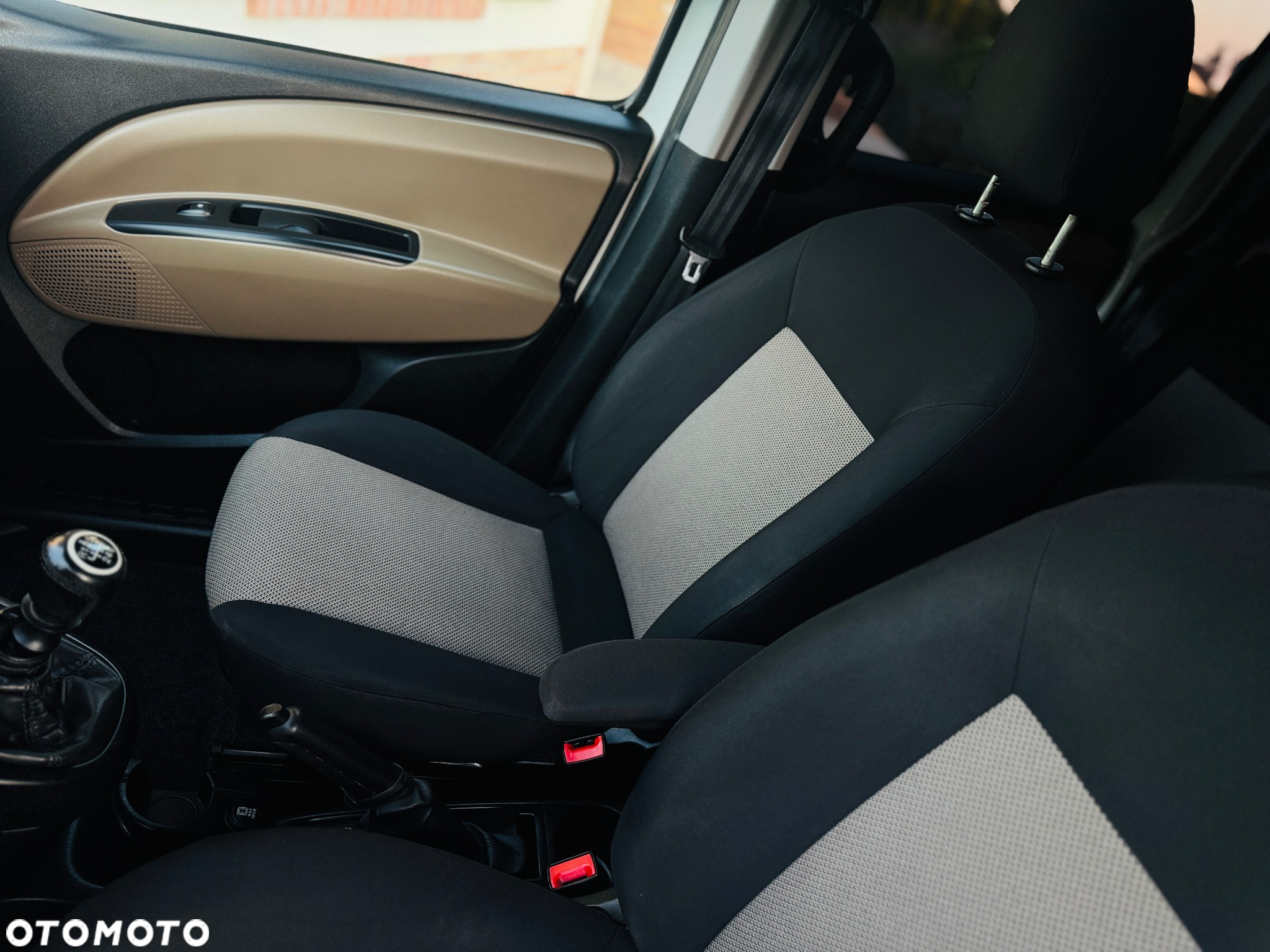 Opel Combo Tour 1.6 CDTI Enjoy - 11