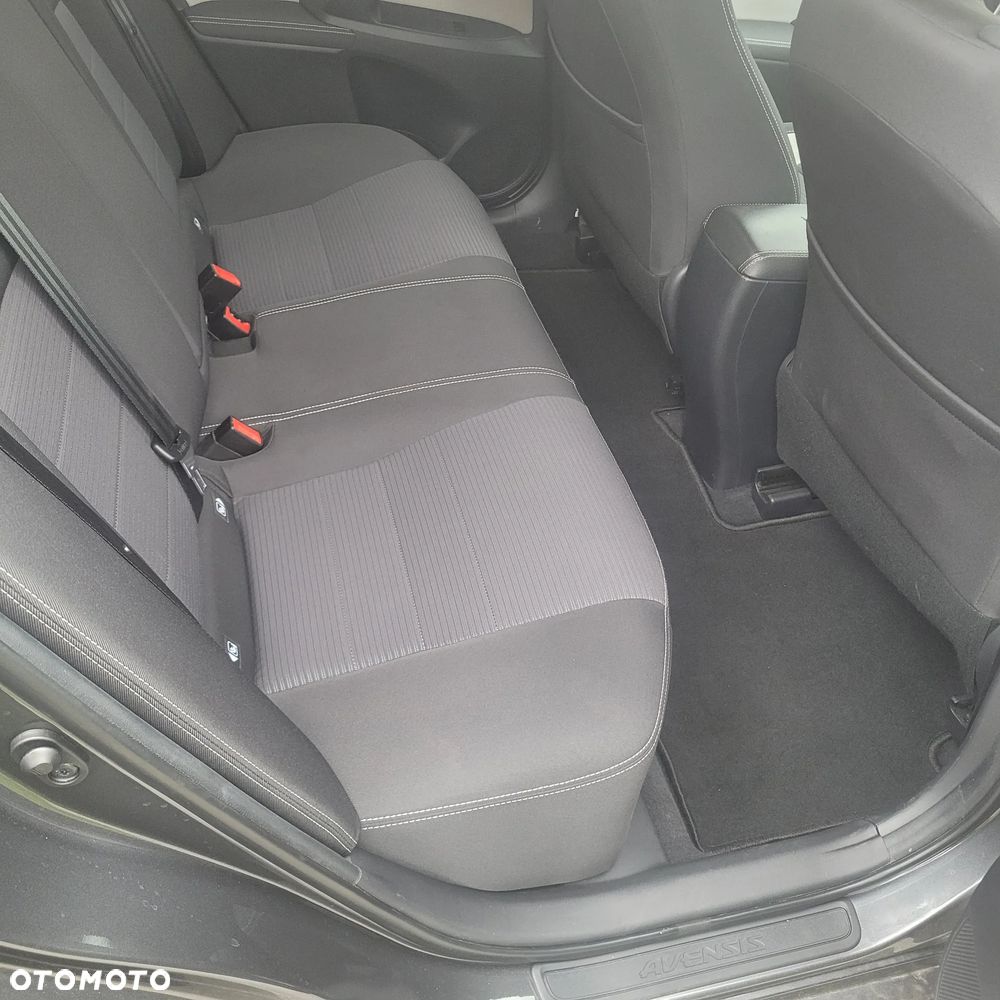 Toyota Avensis Touring Sports 1.8 Multidrive S Edition S+ - 11