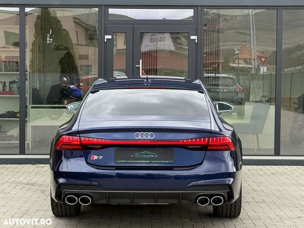 Audi S7 - 25