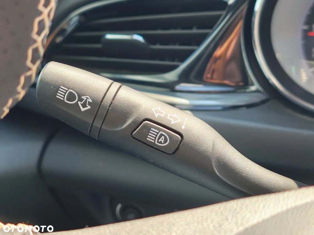 Opel Insignia 1.5 T Enjoy S&S - 23