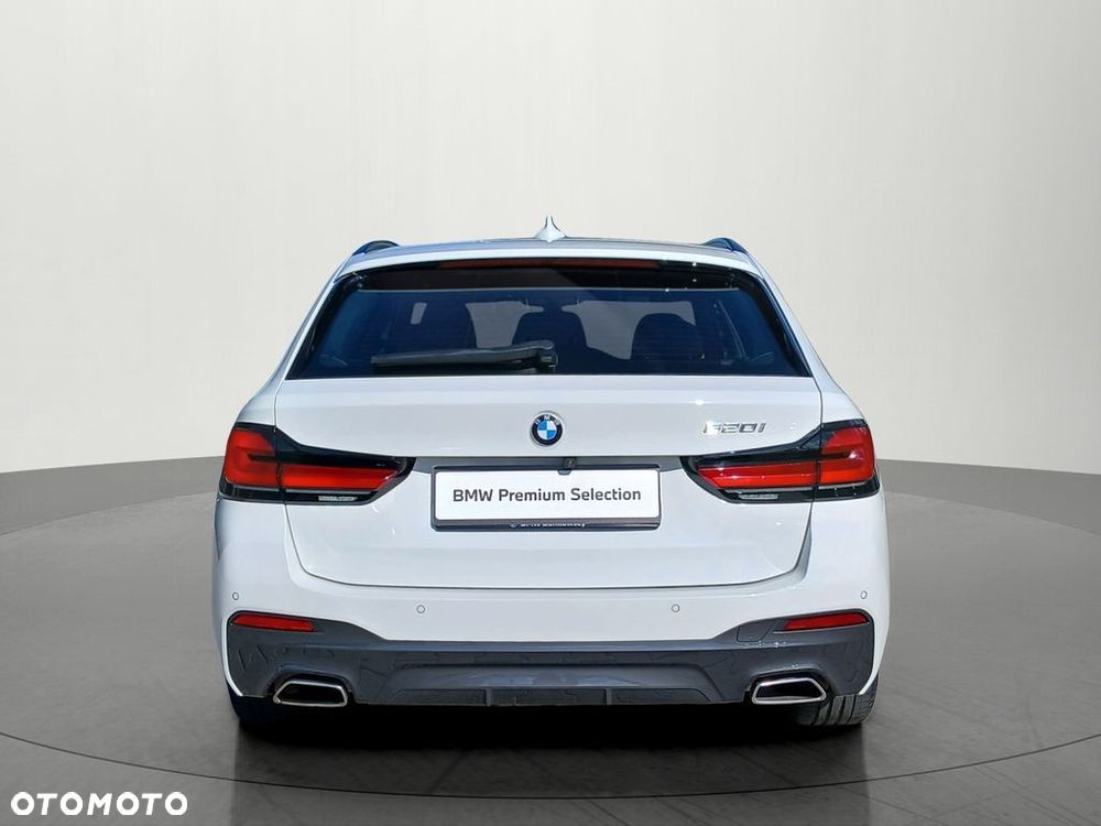 BMW Seria 5 520i mHEV sport - 5