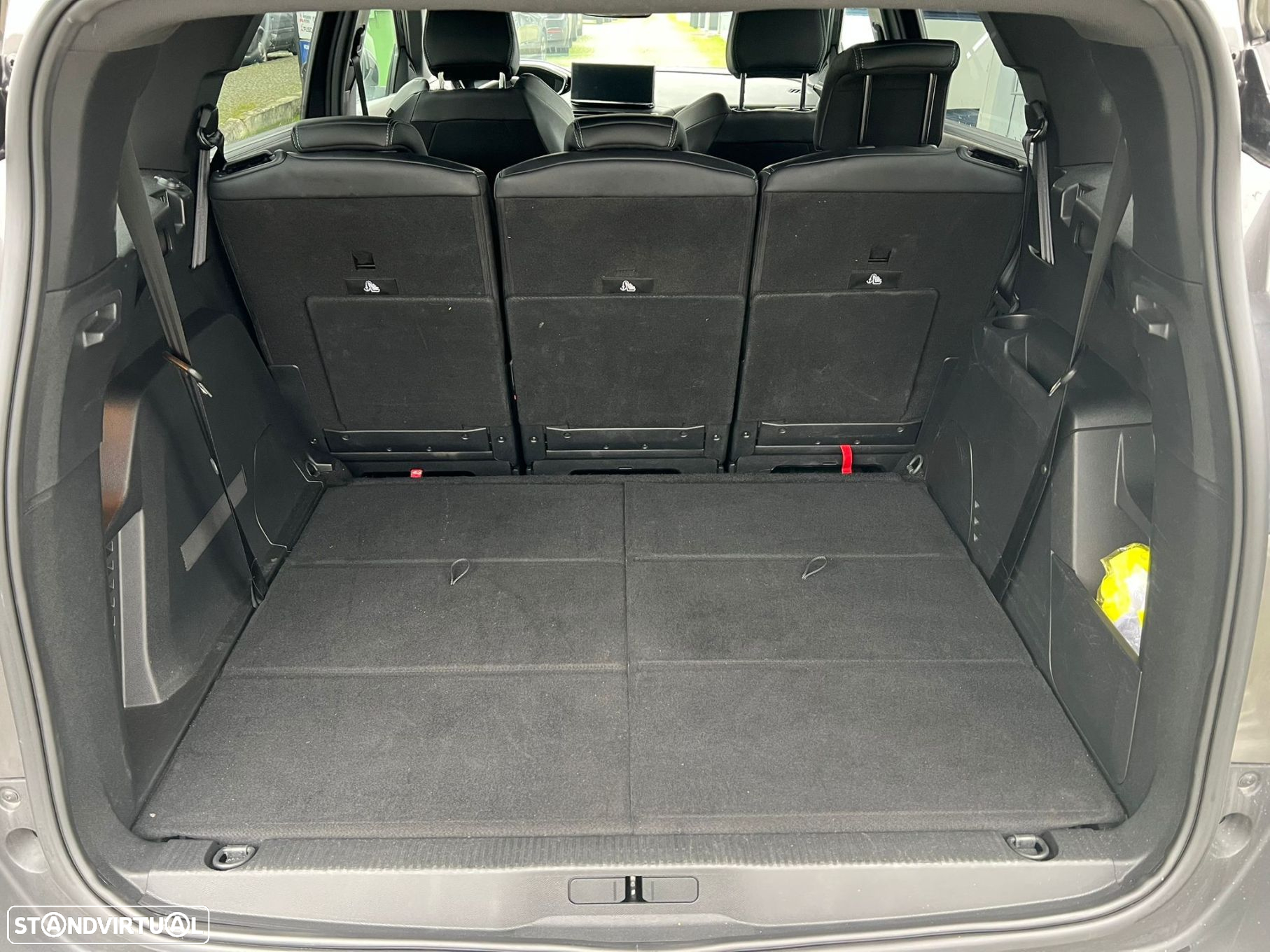 Peugeot 5008 1.5 BlueHDi Allure Pack EAT8 - 5