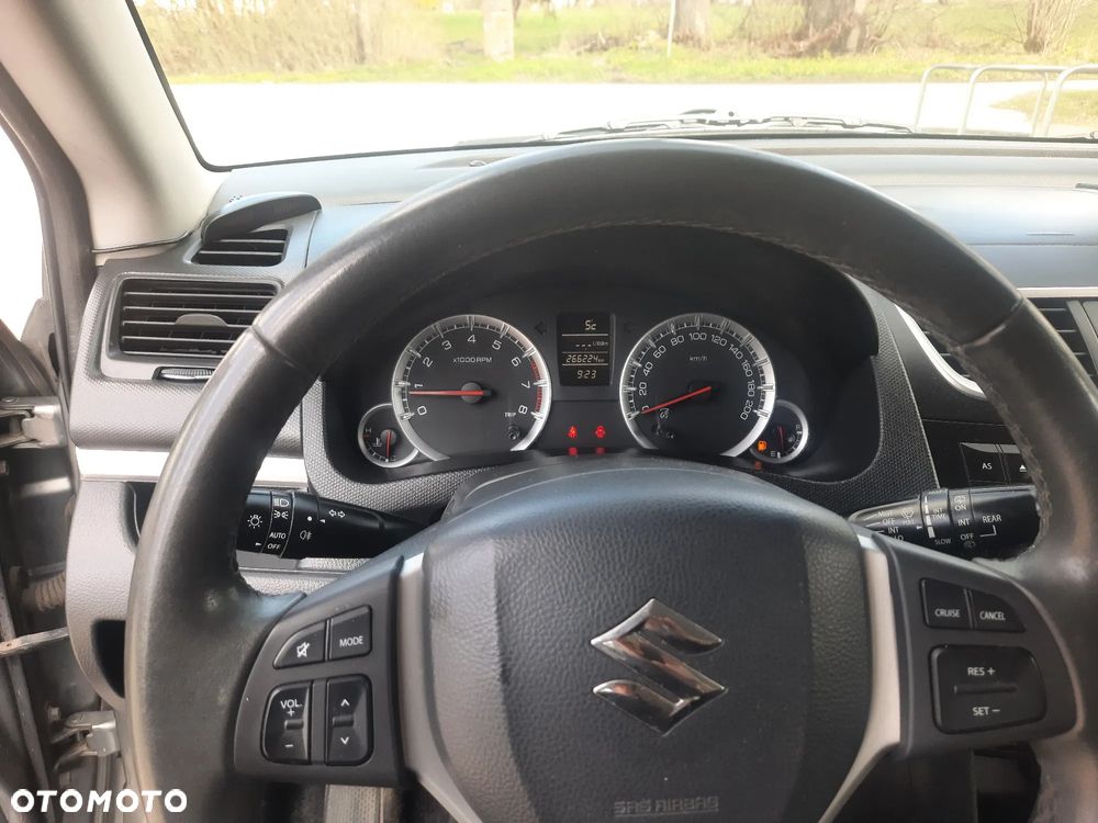 Suzuki Swift 1.2 Premium - 11