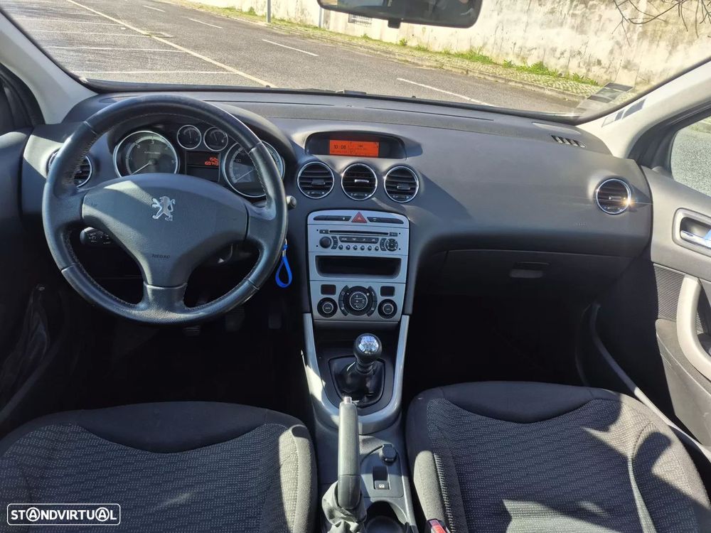 Peugeot 308 SW 1.6 HDi Premium CVM6 - 19