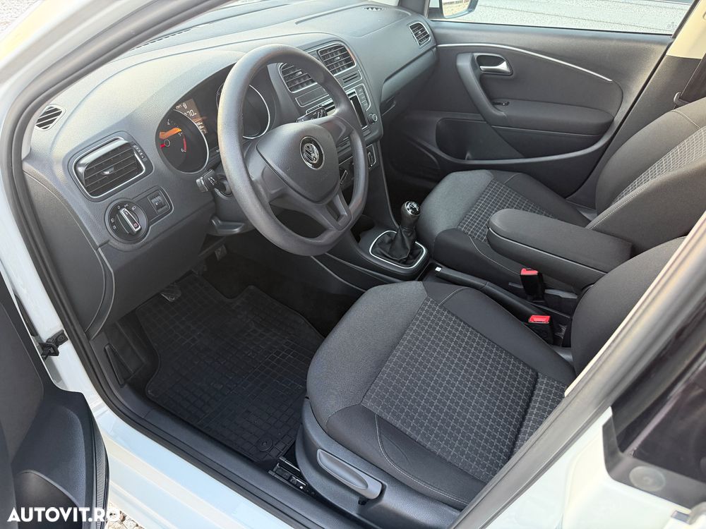 Volkswagen Polo 1.4 TDI CR Comfortline - 13