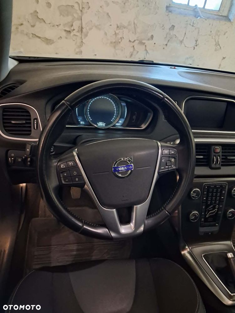 Volvo V40 D2 - 6