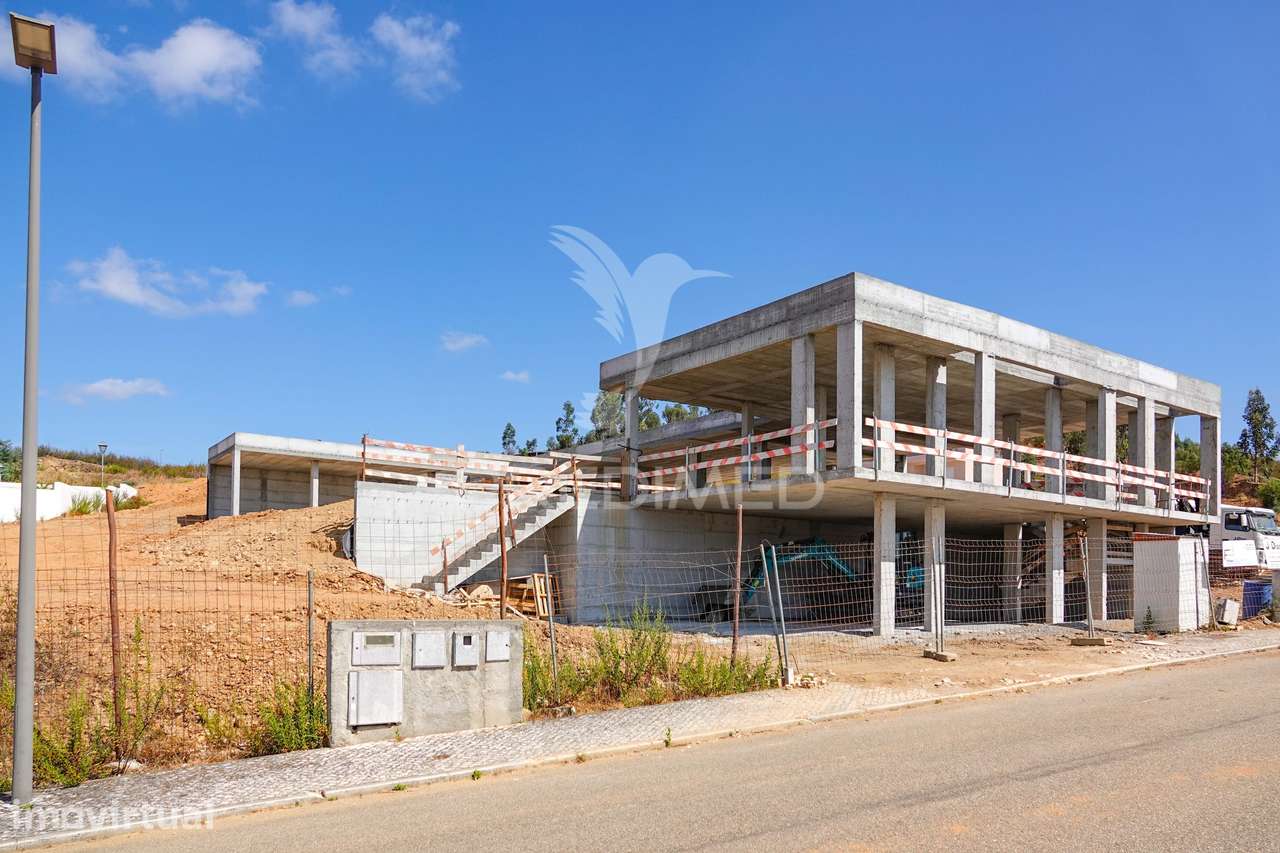 Moradia V4, em construção com piscina, Constância - Grande imagem: 5/16