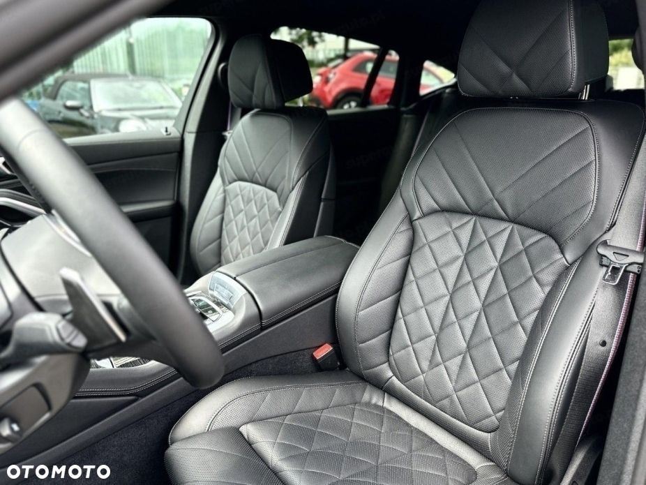 BMW X6 xDrive40i mHEV sport - 9