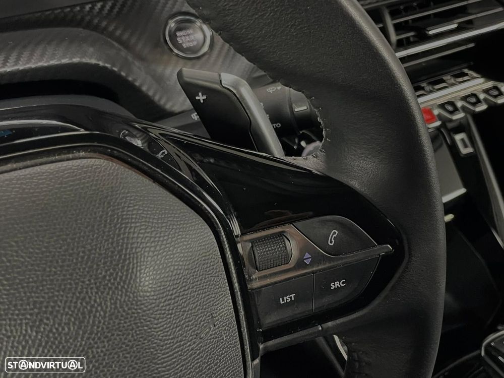 Peugeot 2008 1.2 PureTech Allure EAT8 - 11