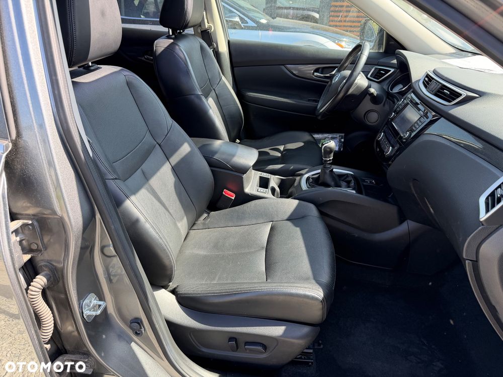 Nissan X-Trail 1.6 DIG-T Tekna - 32