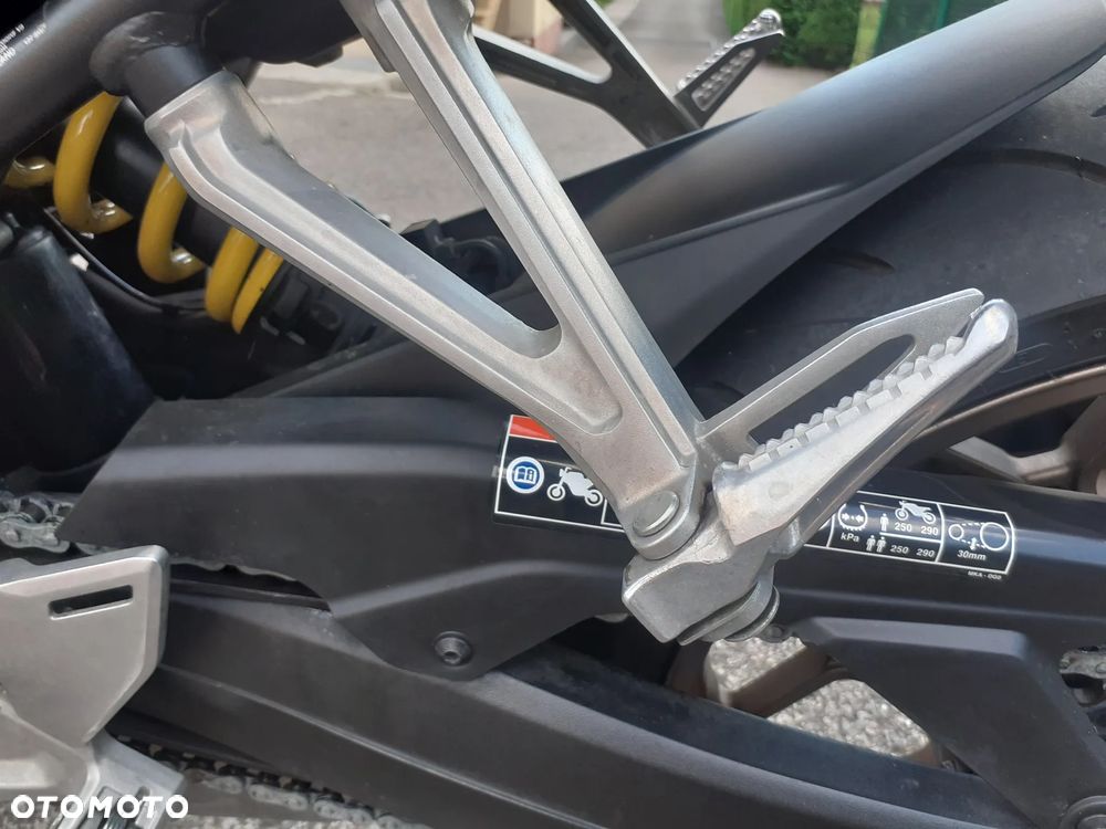 Honda CB - 28
