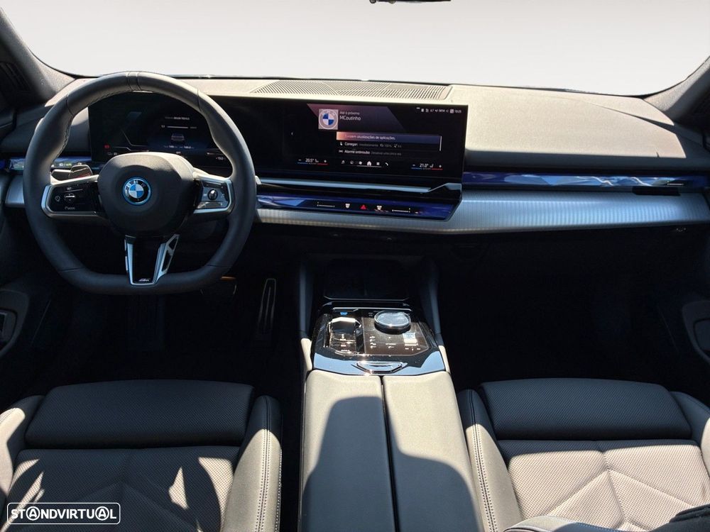 BMW i5 eDrive40 - 7