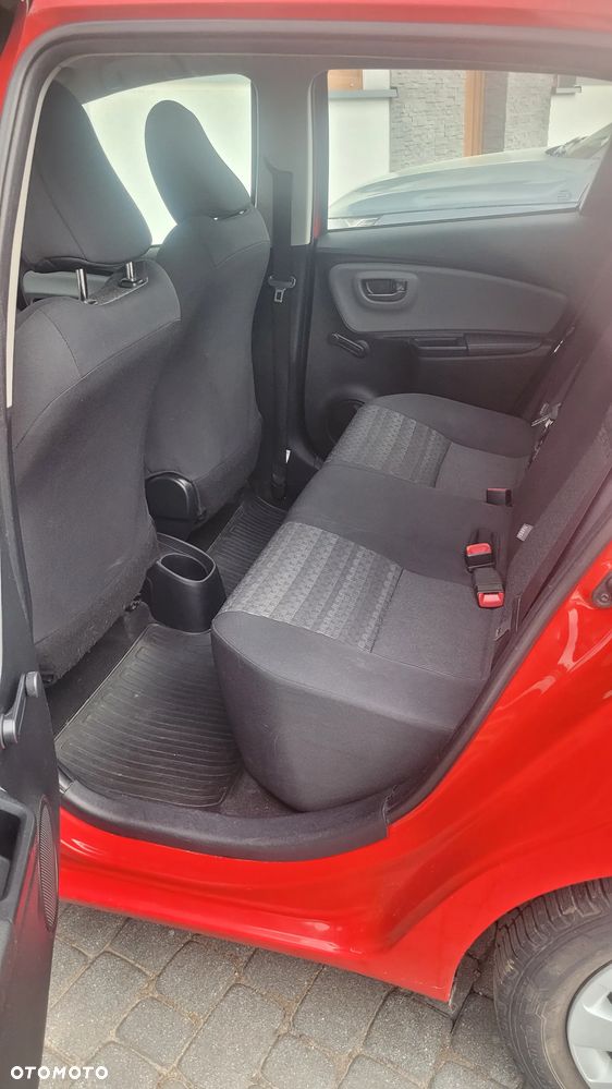 Toyota Yaris 1.0 Active EU6 - 4
