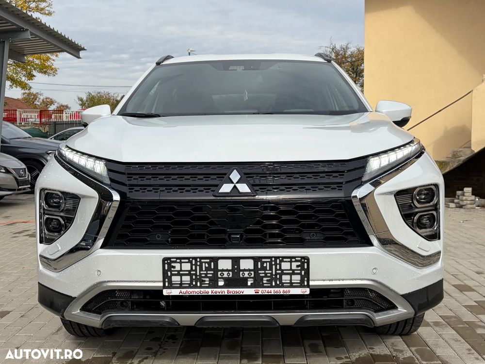 Mitsubishi Eclipse-Cross - 12