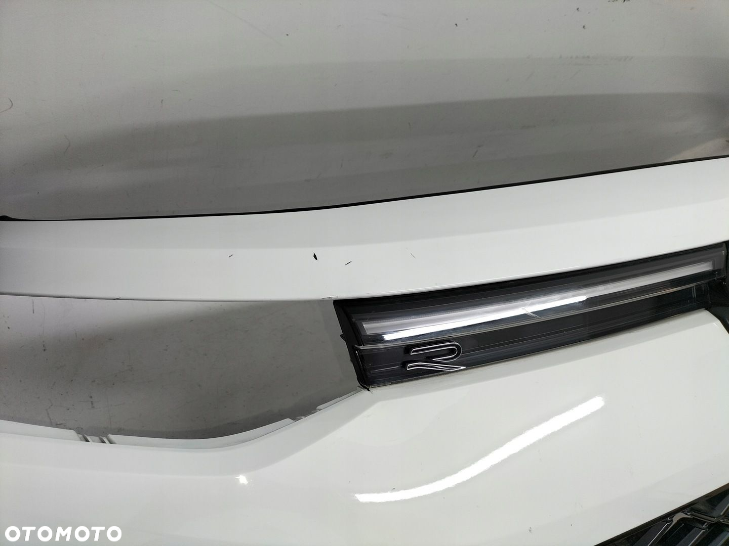 Zderzak przedni przód VW TAYRON 24- R-LINE - 4