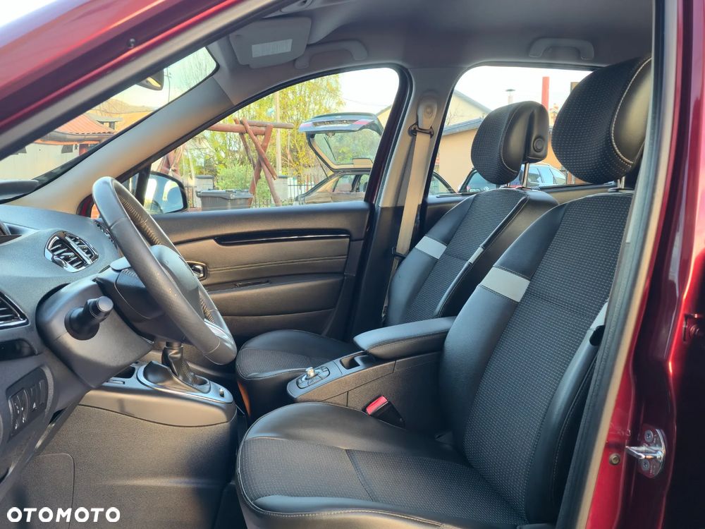 Renault Grand Scenic 2.0 16V 140 CVT Bose Edition - 20