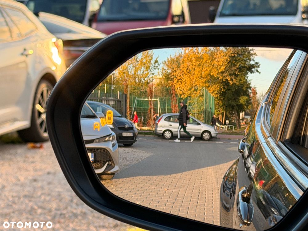 Toyota Yaris - 11