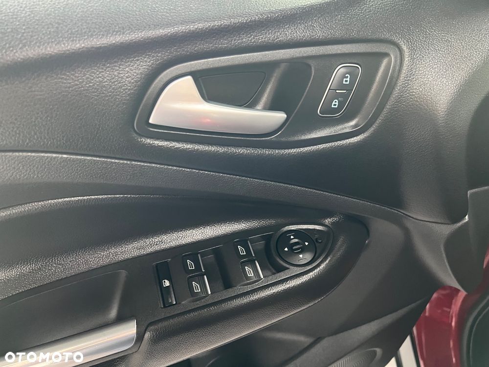 Ford Kuga - 23