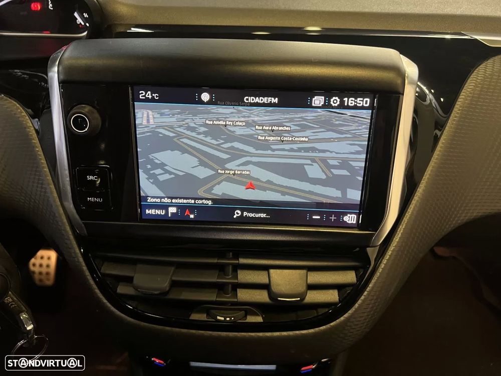 Peugeot 2008 1.2 PureTech GT Line — fotografia 19
