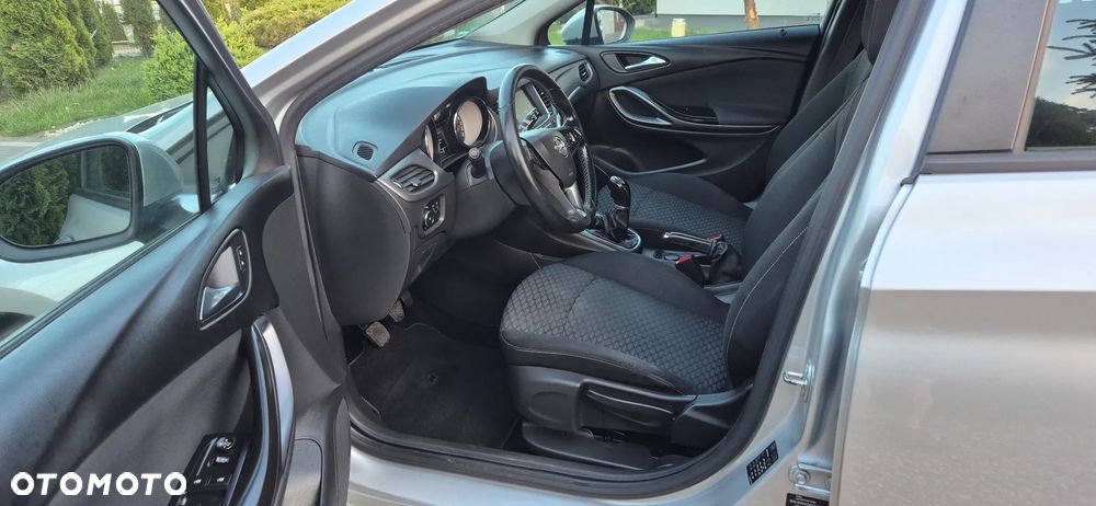 Opel Astra 1.4 Turbo Dynamic - 10