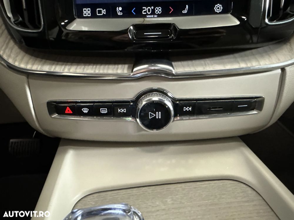 Volvo XC 60 - 18