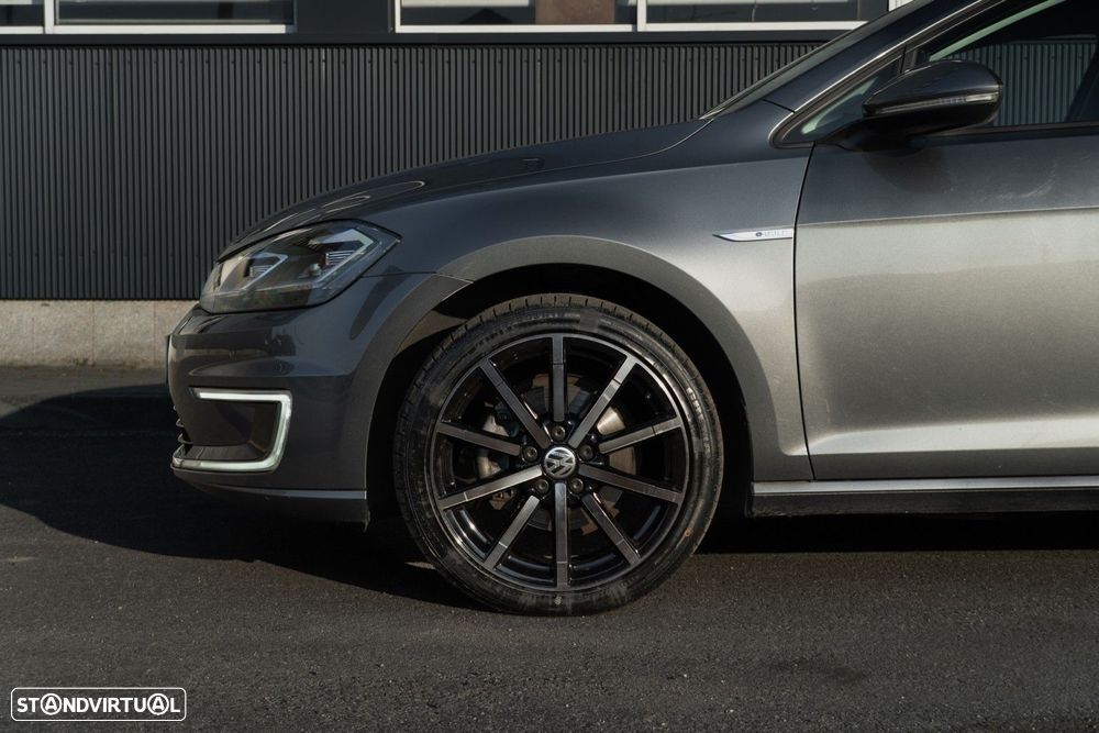 VW e-Golf AC/DC - 41