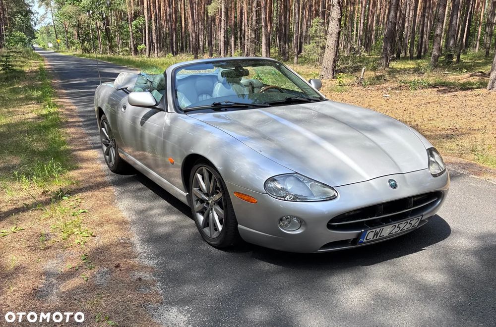 Jaguar XK8 Cabriolet - 1
