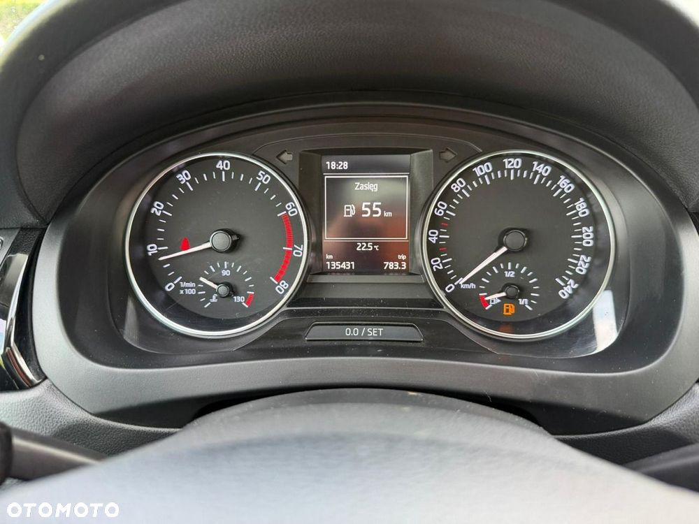 Skoda RAPID Spb 1.2 TSI Monte Carlo - 5