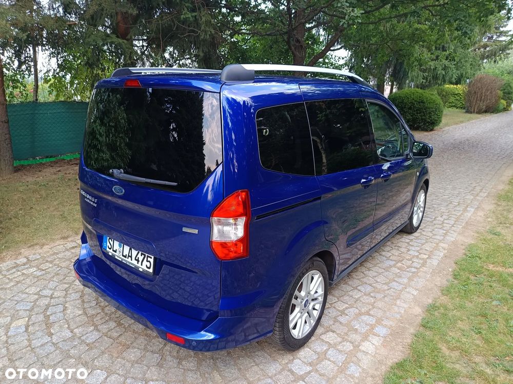 Ford Tourneo Courier 1.0 EcoBoost S&S Titanium - 3