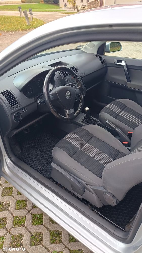 Volkswagen Polo 1.4 TDI Comfortline - 8