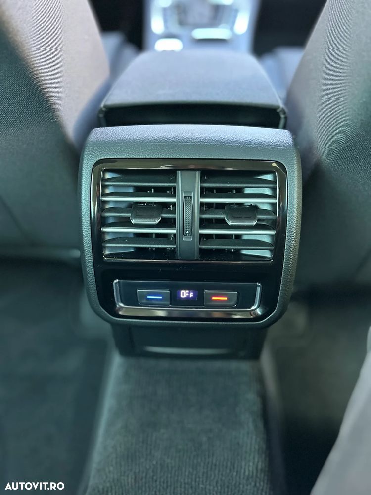 Volkswagen Passat 2.0 TDI DSG Comfortline - 23