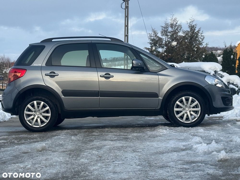 Suzuki SX4 Classic 1.6 VVT 4x4 Style - 9