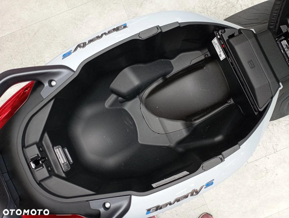 Piaggio Beverly - 15