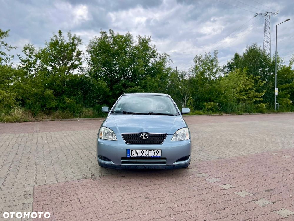 Toyota Corolla - 4