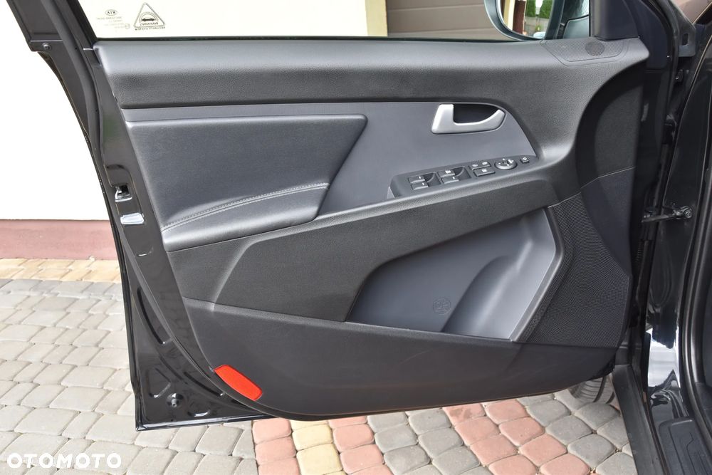 Kia Sportage 2.0 CVVT 2WD Spirit - 31
