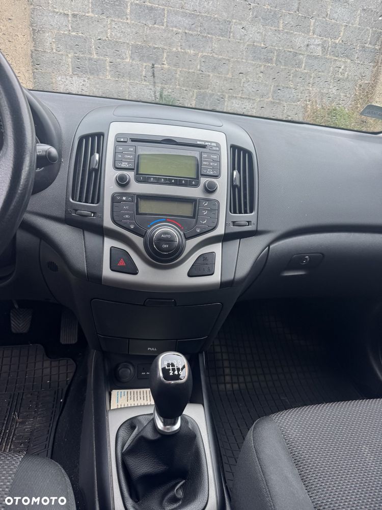 Hyundai i30 1.6 CRDi Comfort EU5 - 7