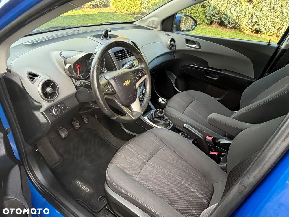 Chevrolet Aveo 1.6 LTZ S/S - 25