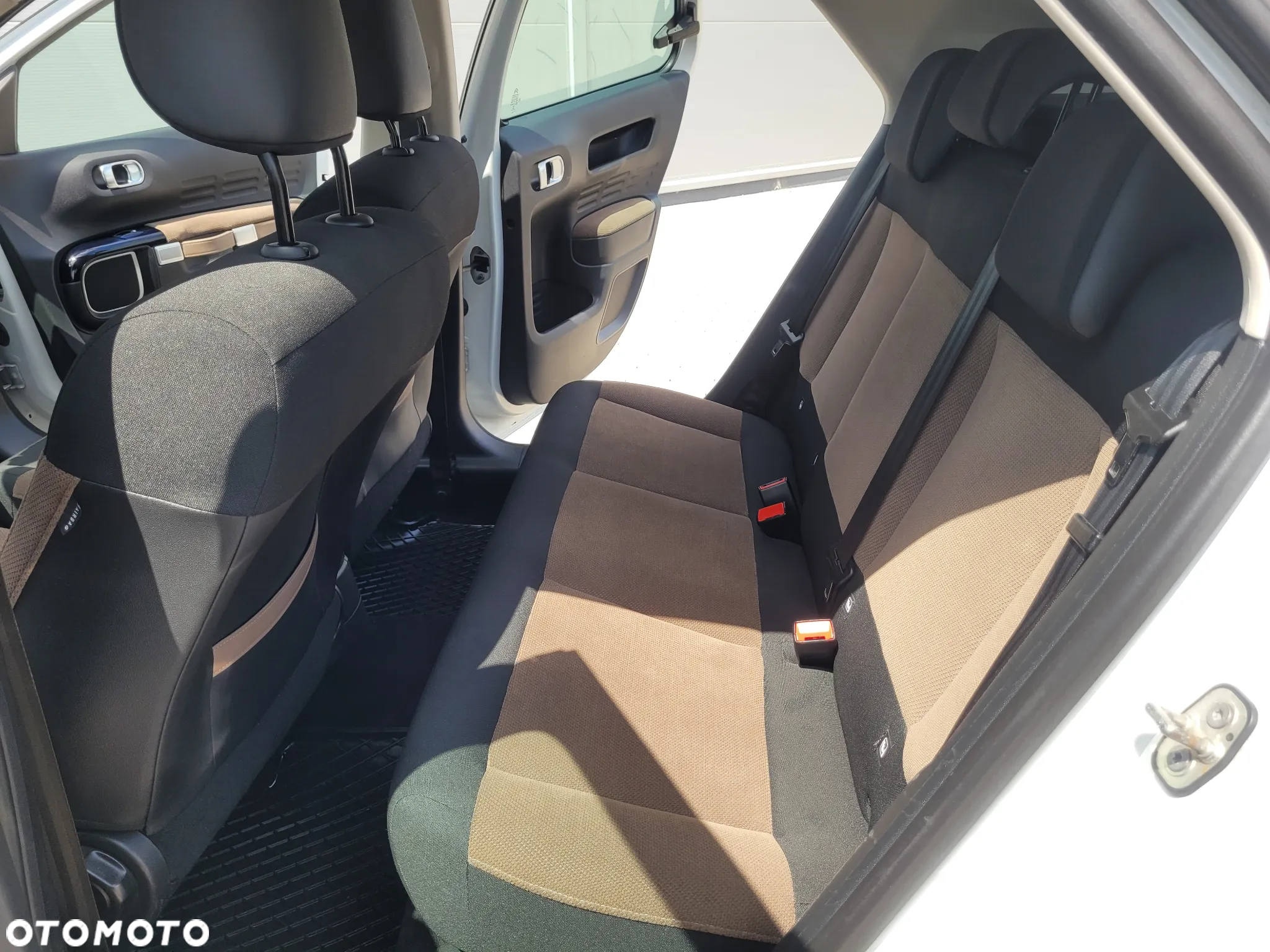 Citroën C4 Cactus 1.6 Blue HDi Shine Edition - 35