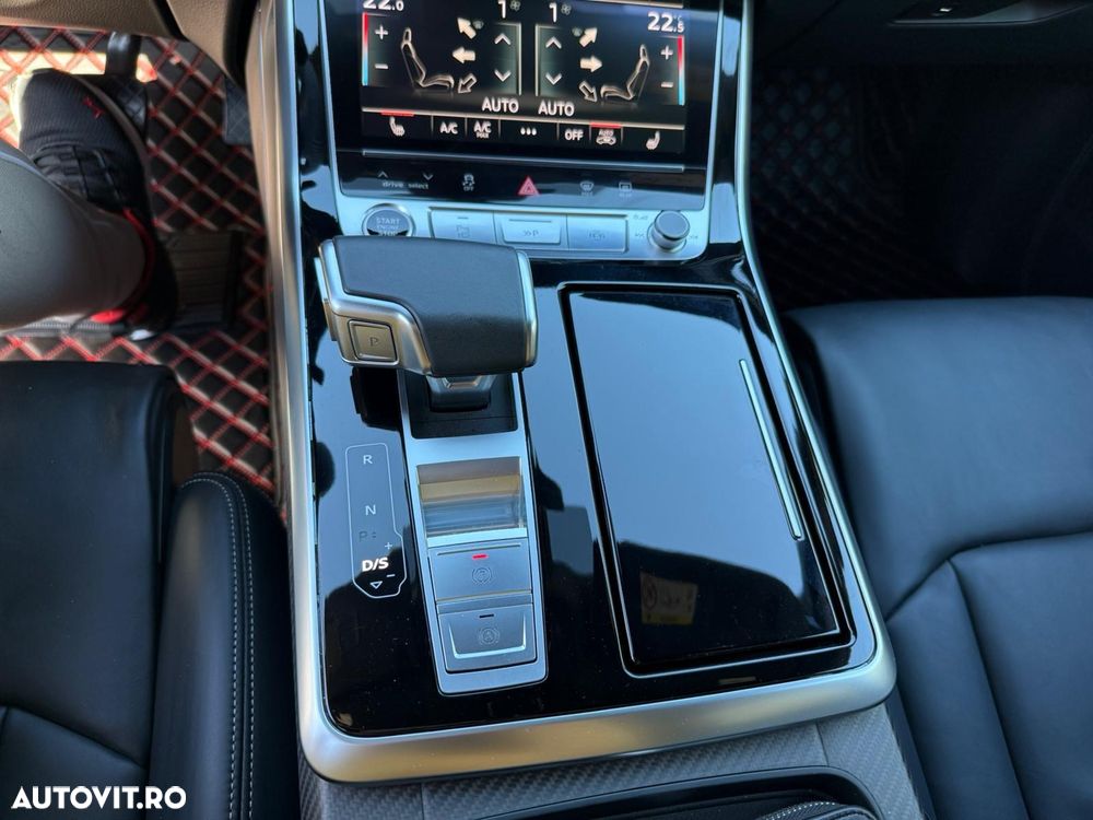 Audi Q7 55 TFSI e quattro Tiptronic PHEV S Line - 11