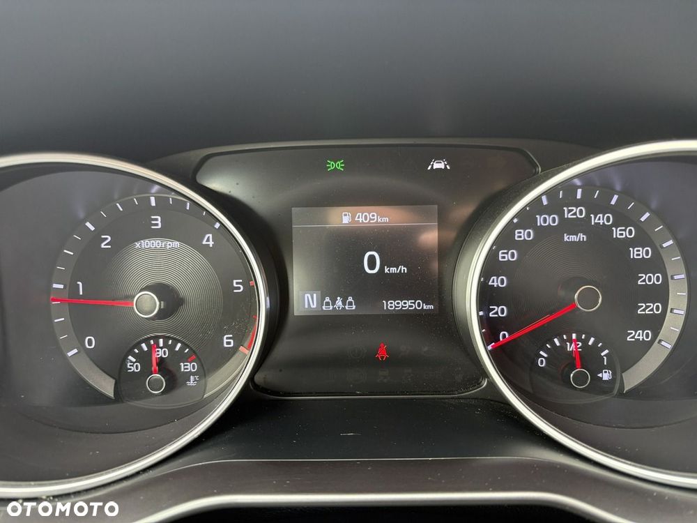 Kia Ceed - 13