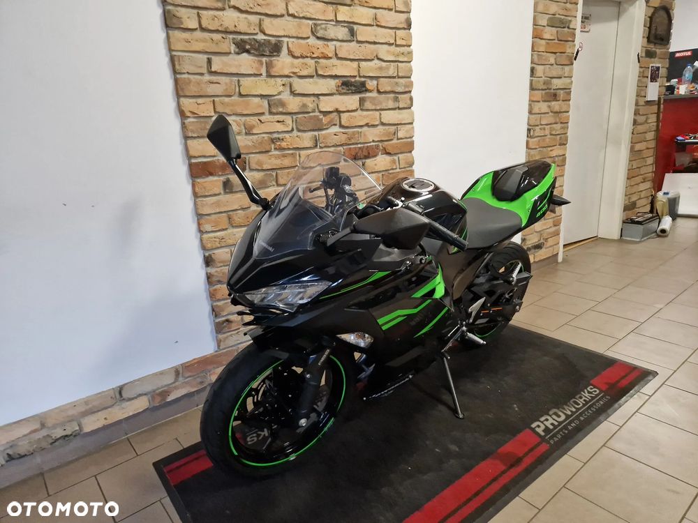 Kawasaki Ninja 400 - 9