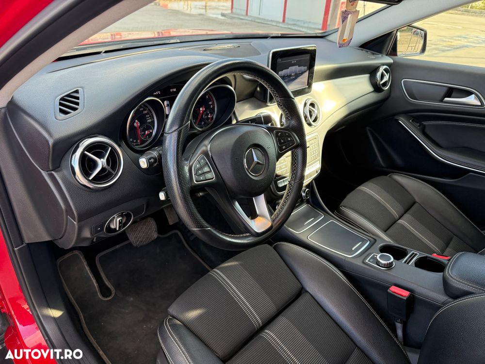 Mercedes-Benz GLA 200 d 4MATIC Aut. - 27