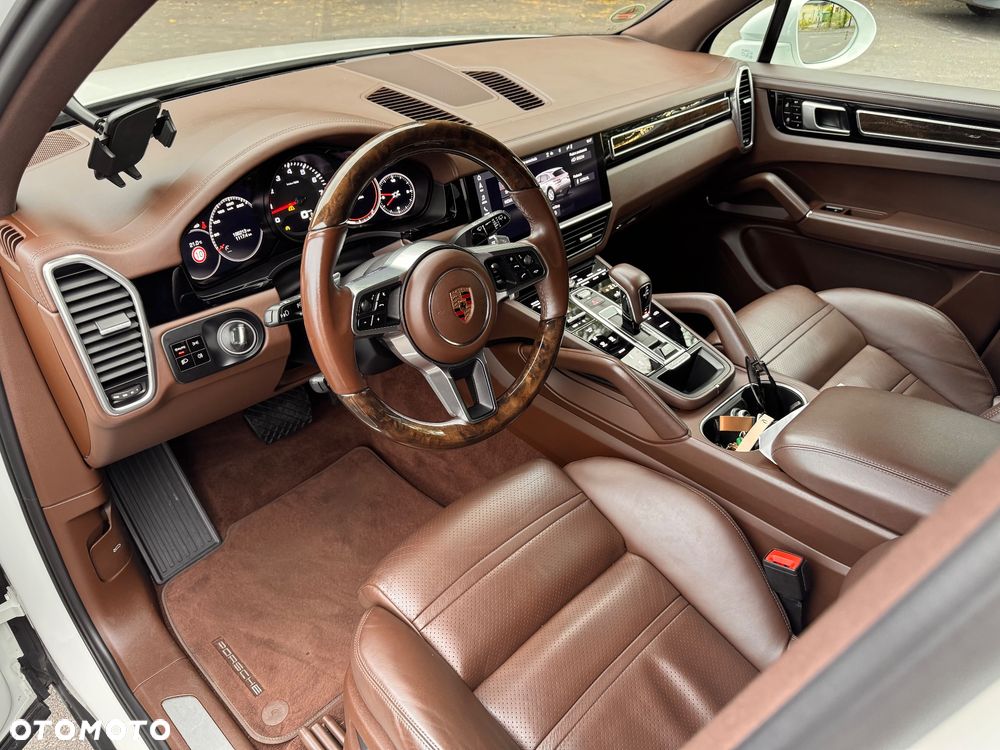Porsche Cayenne Platinum Edition - 8