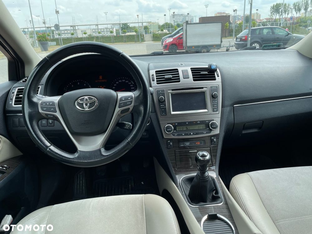 Toyota Avensis 2.0 D-4D Platinium - 7