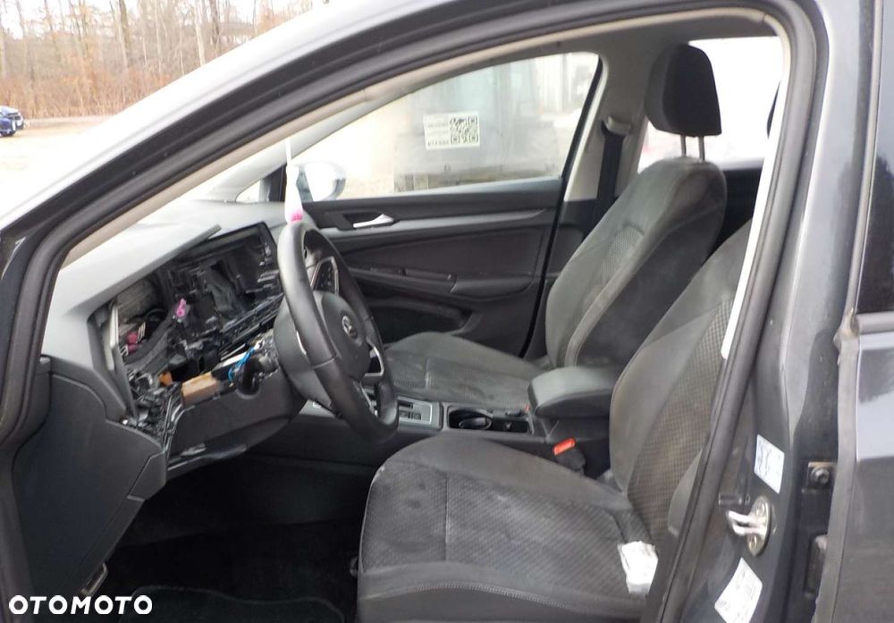 Volkswagen Golf - 26