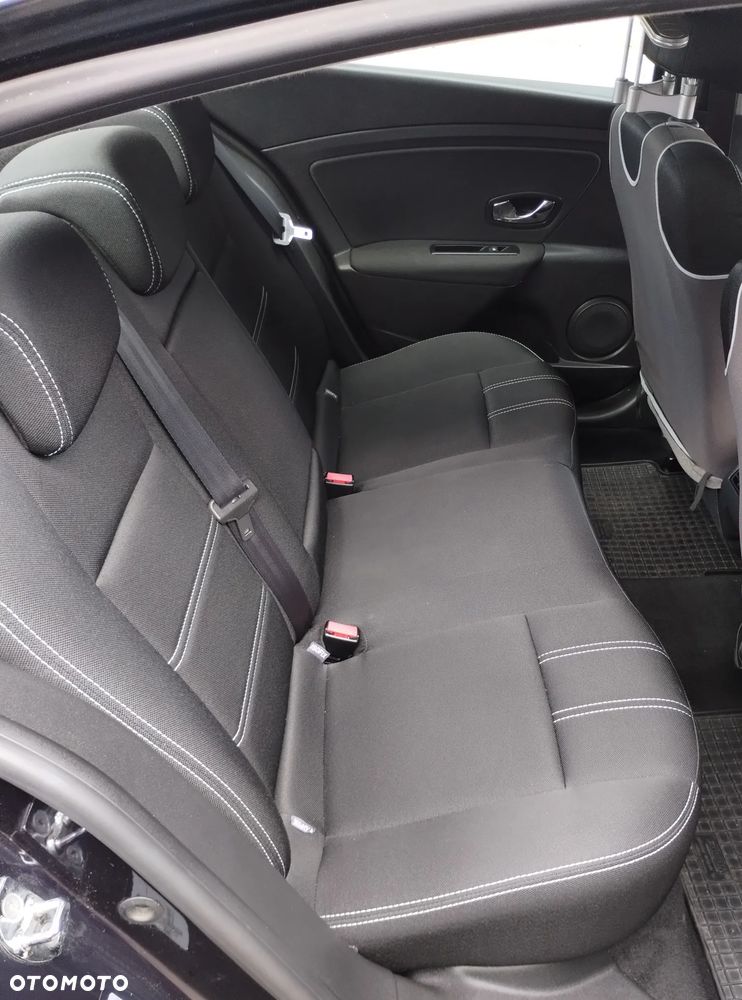 Renault Fluence 1.6 16V Expression - 6