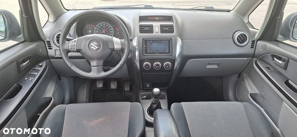 Suzuki SX4 1.6 VVT 4x2 Comfort - 12