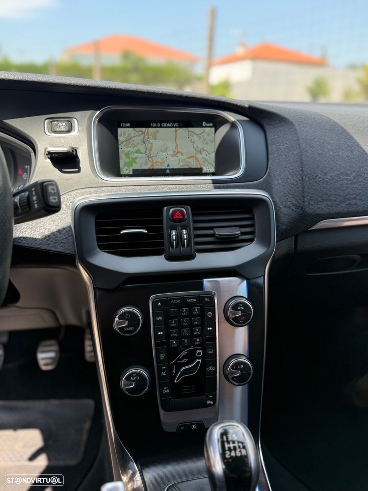 Volvo V40 D4 RDesign - 24