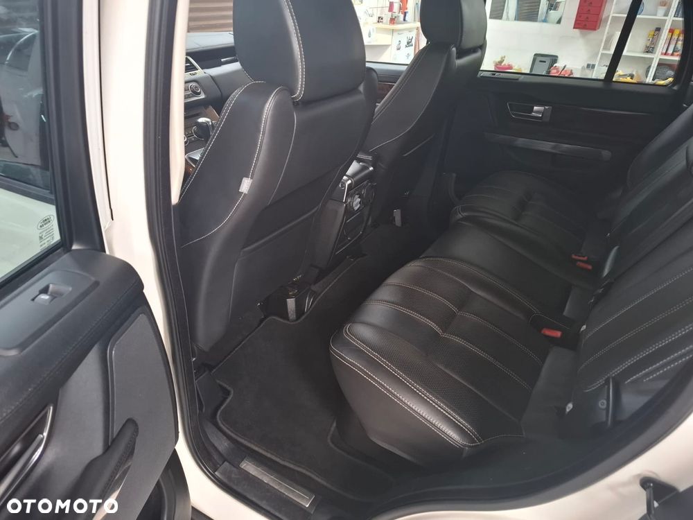 Land Rover Range Rover Sport ver-s-3-0-td-v6-hse - 32